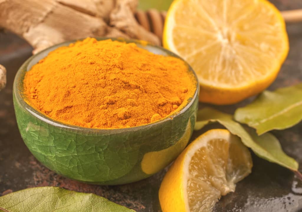 Comment le curcuma et le citron détoxifient-ils le corps ?